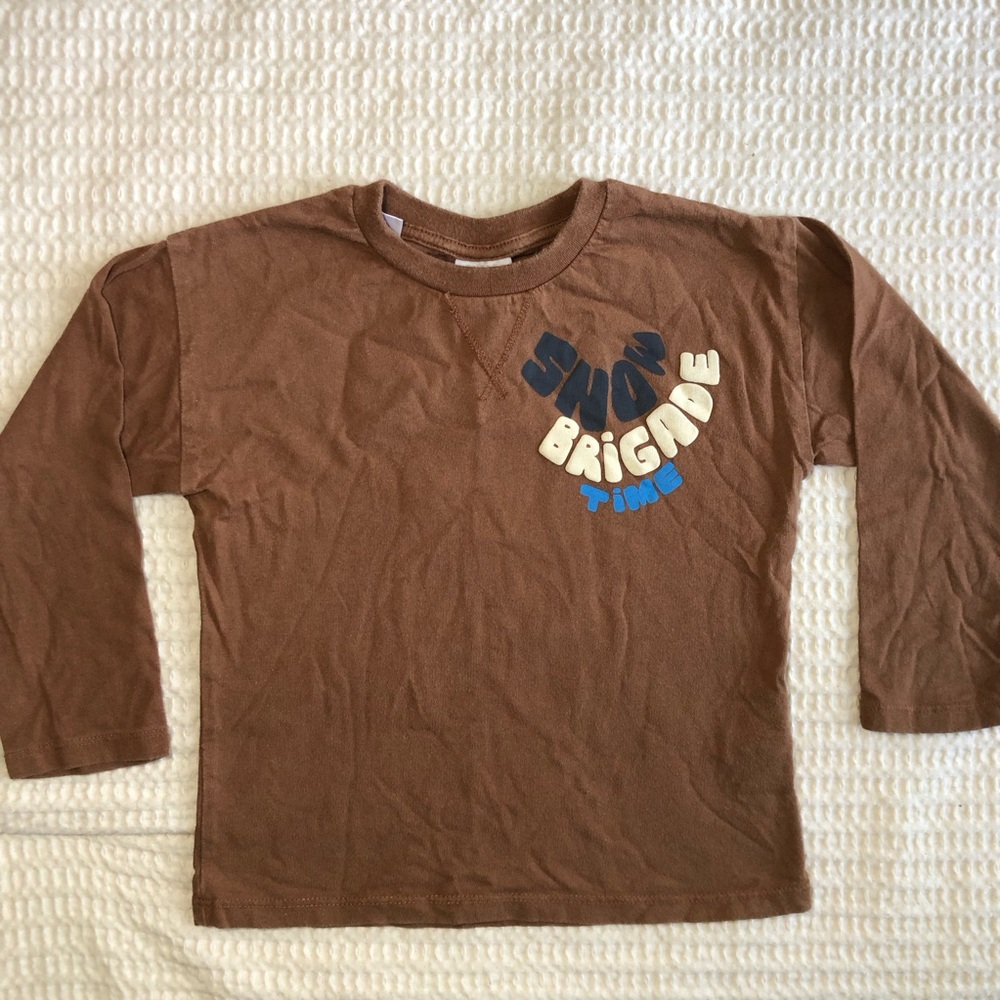 Zara Kids Brown Long Sleeve 'Snow Brigade' Graphic Tee with Blue Accents 2T-3T